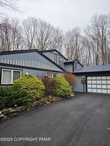 116 Charles Ln, Pocono Lake, PA, 18347