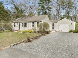 90 Indian Trl, Pembroke, MA 02359