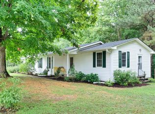 1074A N Corinth Rd, Portland, TN 37148