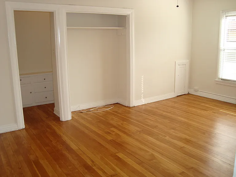 Chateau El Cerrito Apartments — Photo 27