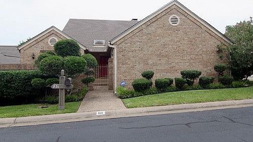 1st image of 831 Ashford Ct