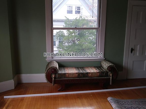 3rd image of 210 Babcock St #2JJ