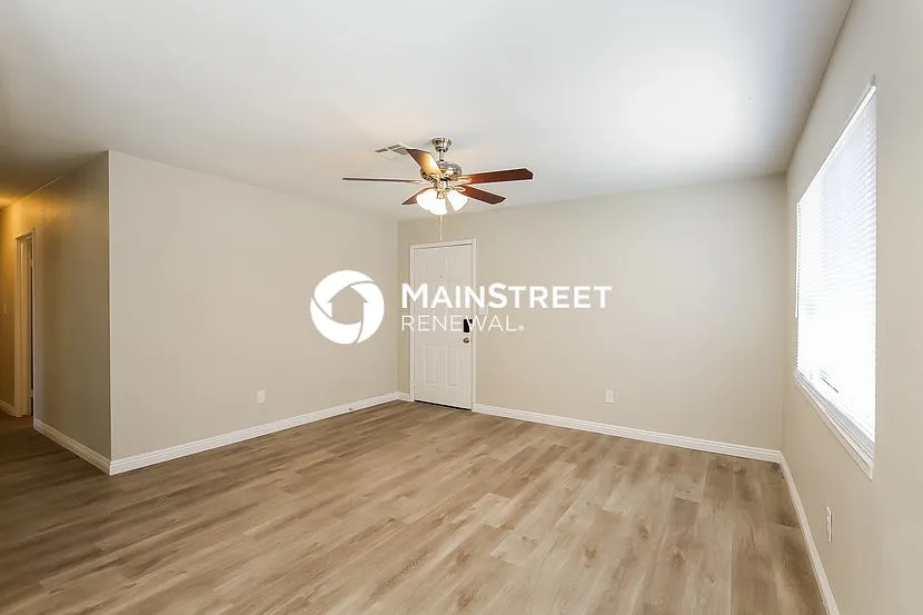2308 Revere ST — Photo 2