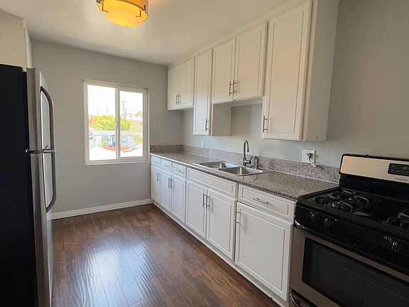 3rd image of 4110-41245 32nd St #41165
