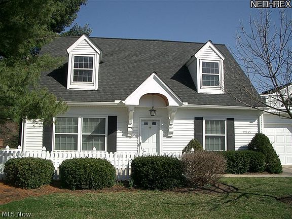 2nd image of 30655 Cambridge Ct E Unit 11