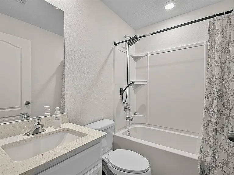 70 Pebble Beach Dr — Photo 35
