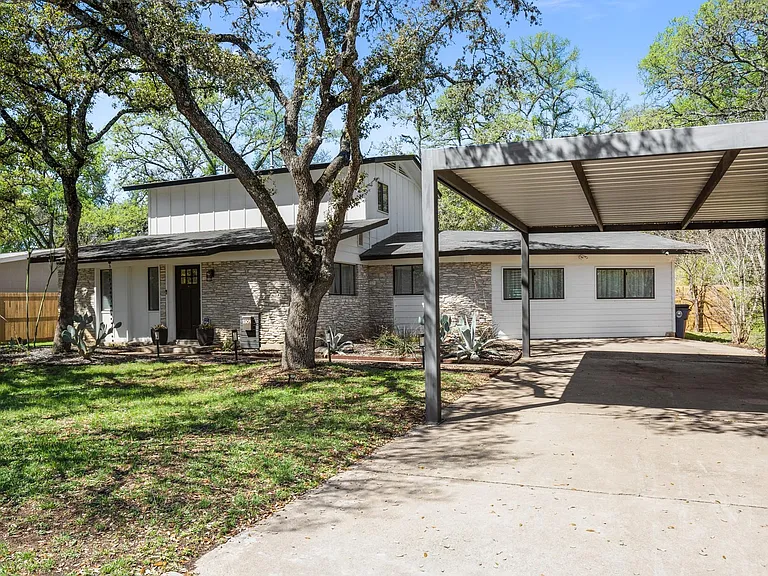 5504 Kings Hwy — Photo 3