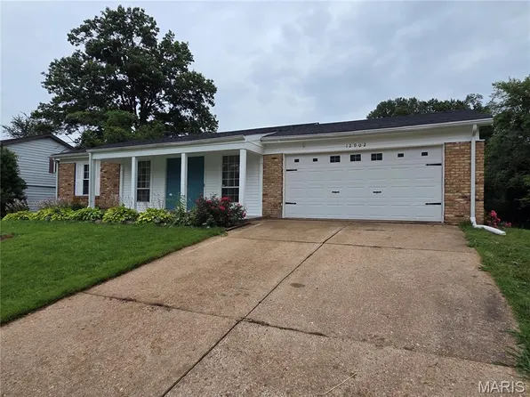12902 Vista Ridge Ln, Saint Louis, MO 63138