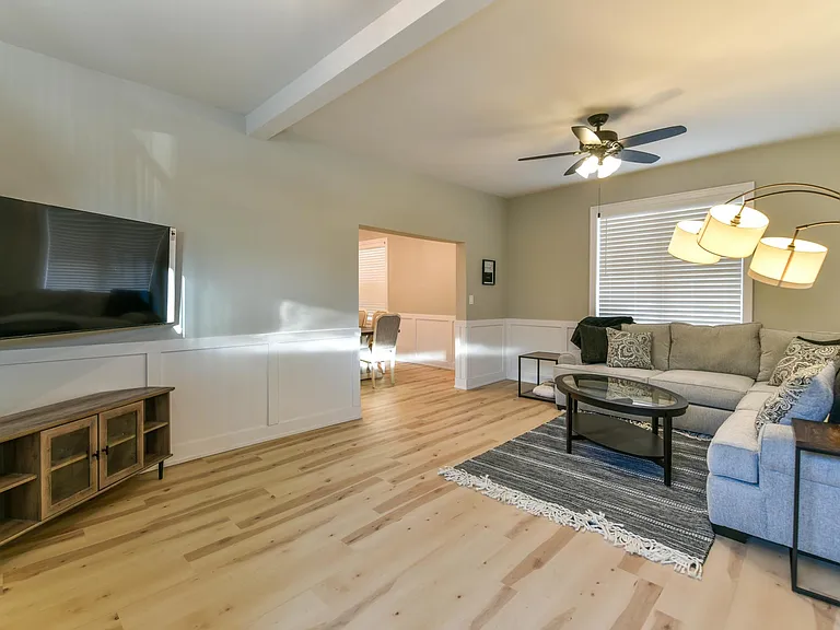 11240 S Kedzie Ave — Photo 4