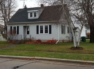 516 Hillyer St, Waupun, WI 53963