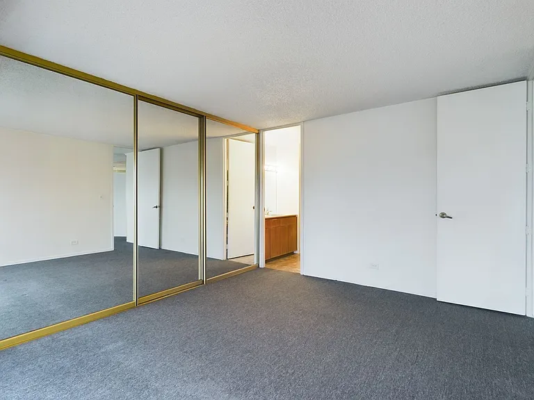 1750 Kalakaua Ave #2601 — Photo 15
