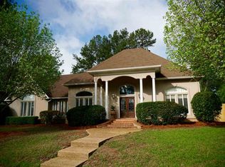 440 Shadowood Dr, Ridgeland, MS 39157