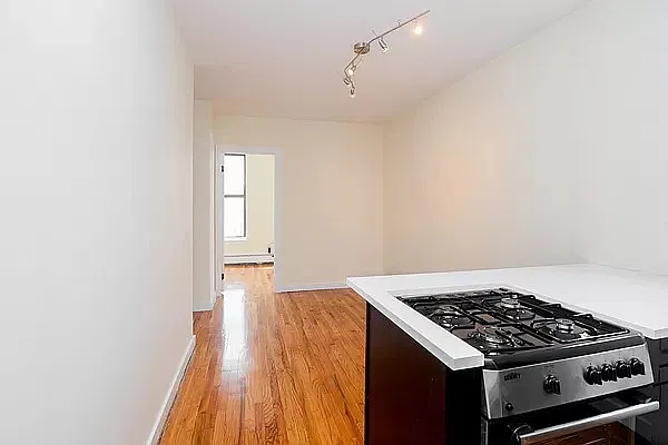 Rented by Green Leaf Management, LLC | media 7