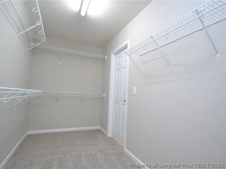 7830 Clover Creek Ct — Photo 31