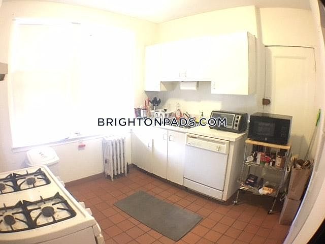 2nd image of 2031 Commonwealth Ave #U3f16