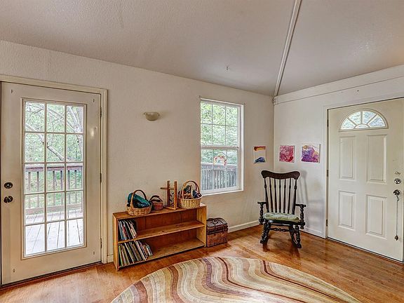 3rd image of 12922 Shady Creek Dr