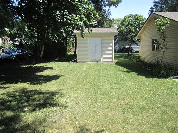 5th image of 100 E Pineview Dr