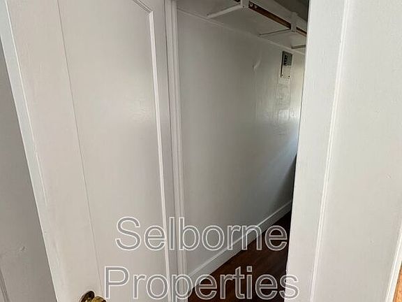 4th image of 1093 Alcatraz Ave #2