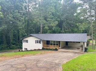 2432 Kelly Lake Dr, Decatur, GA 30032