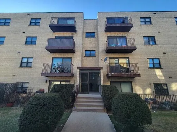 2615 W Foster Ave APT 104, Chicago, IL 60625