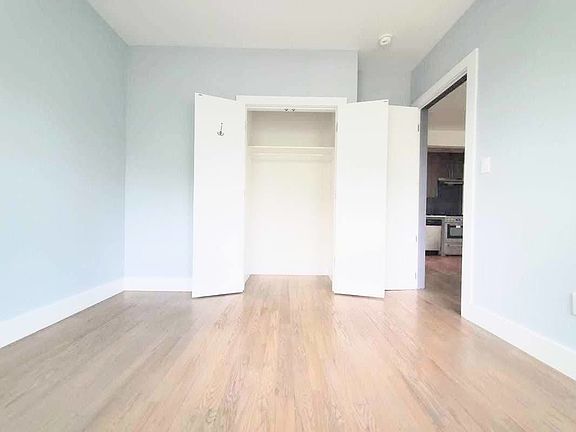 5th image of 163 Vernon Ave #1R