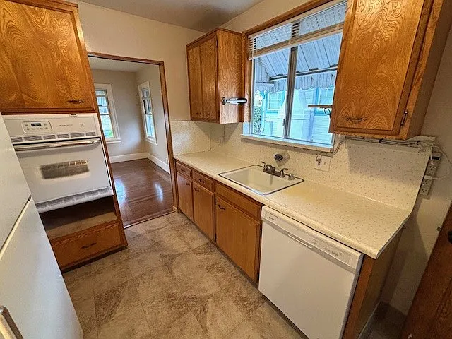 31 Oakes Blvd — Photo 6