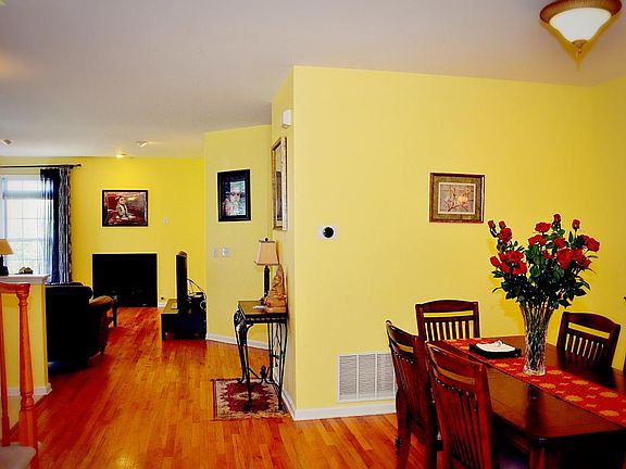 Foyer/Living