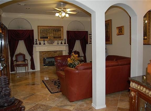 4th image of 11506 Briar Point Ct