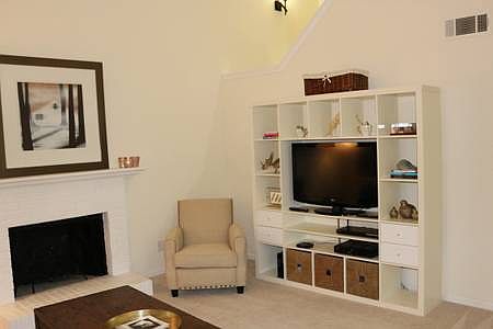 5th image of 6606 Point Comfort Ln