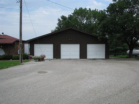 3-Car Garage
