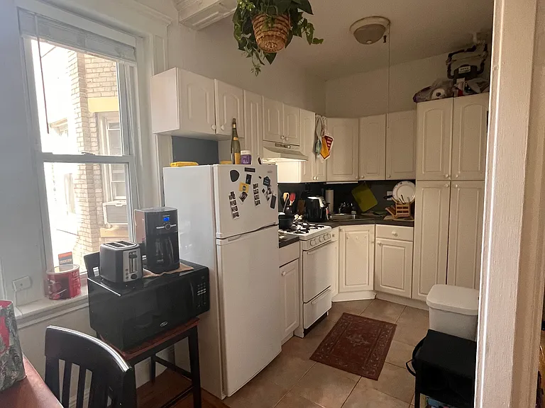 31 Queensberry St #21 — Photo 6