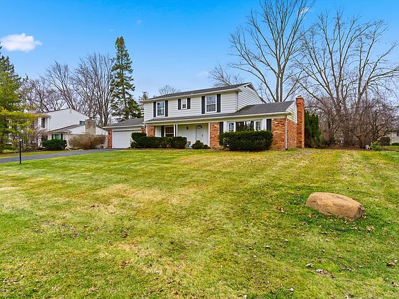 3rd image of 7434 Glengrove Dr