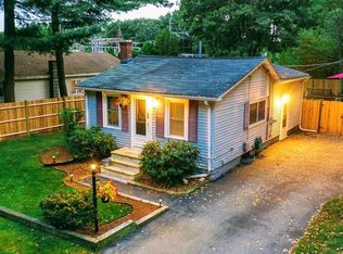 31 Causeway Rd, Reading, MA 01867