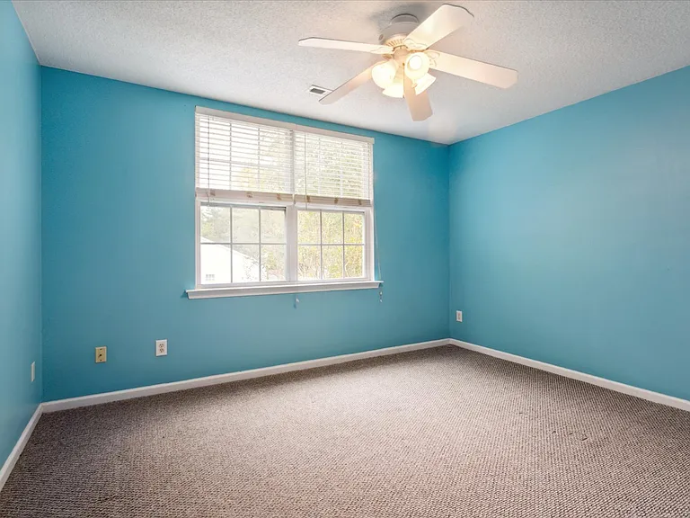 100 Kevin Ct — Photo 18