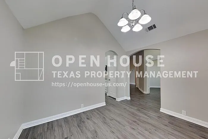 7009 Inglenook Dr — Photo 7
