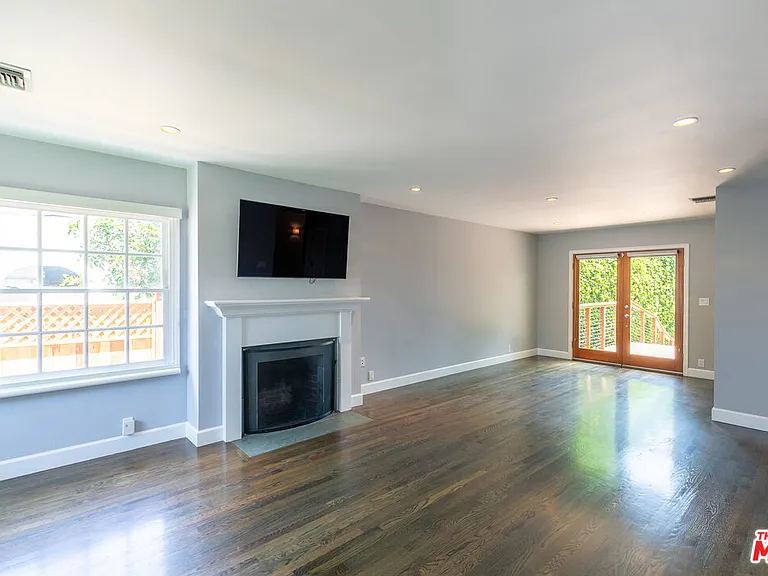 1530 S Sierra Bonita Ave — Photo 4