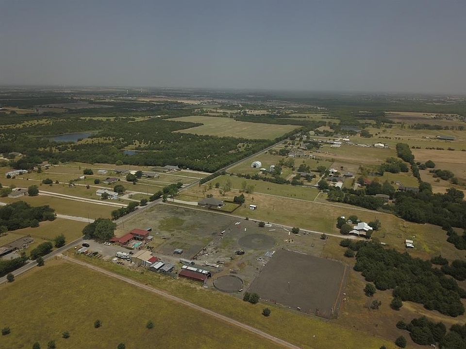 2nd image of 829 County Road 490