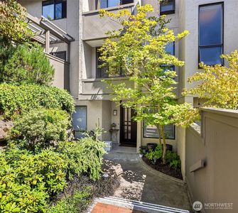 6538 Park Point Way NE, Seattle, WA, 98115