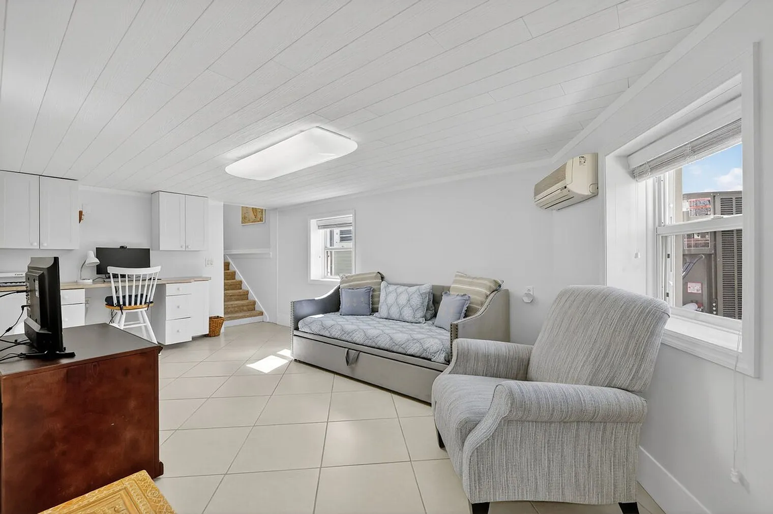 2 bed, 2.0 bath, $9,103 — Photo 1