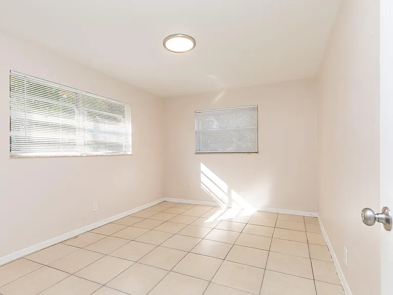 7750 SW 10th Ct #B — Photo 18