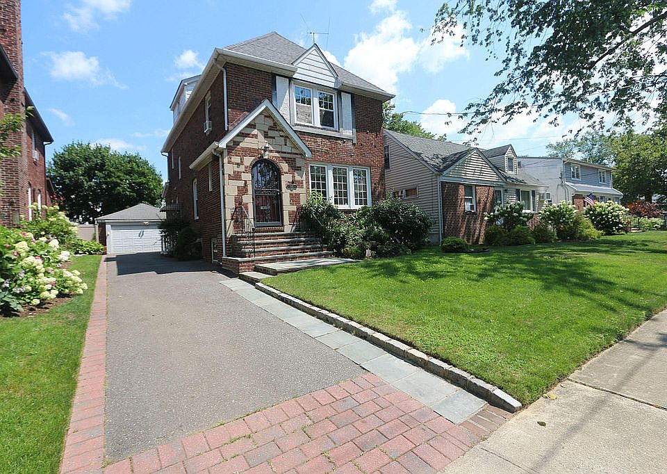1st image of 115 Canterbury Gate