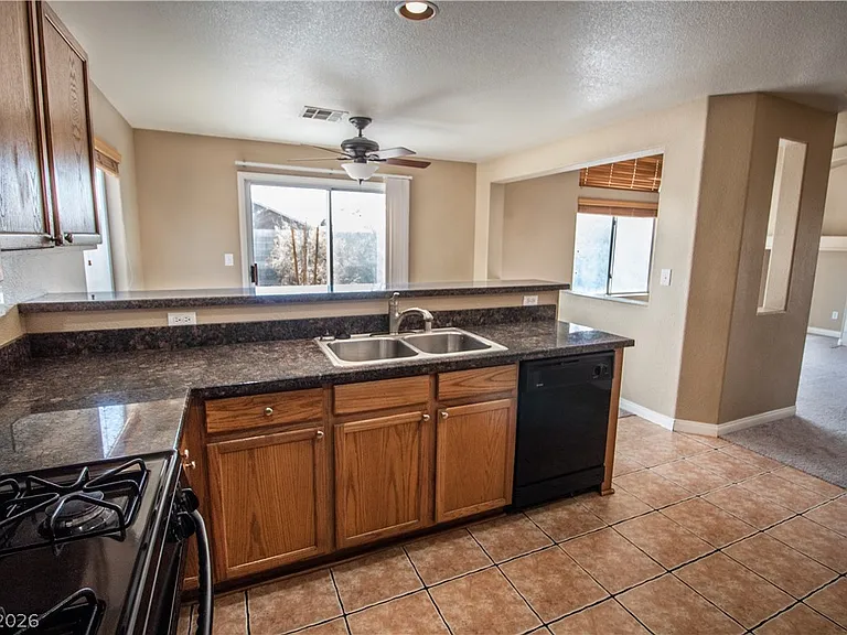 5017 Running Rapids Ave — Photo 6