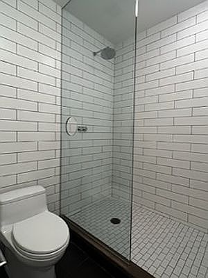 5th image of 15 William St APT 43L