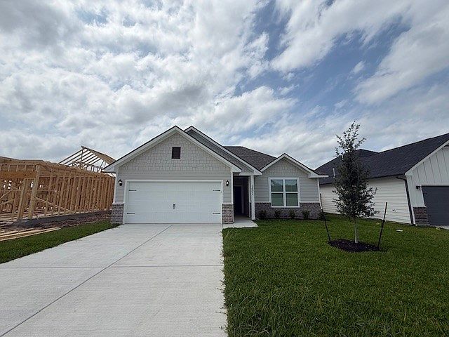 1st image of 2602 Falcon Ridge Dr