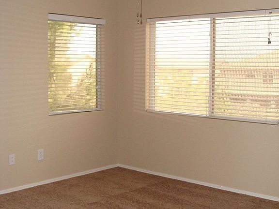 5th image of 608 E Stirrup Ln