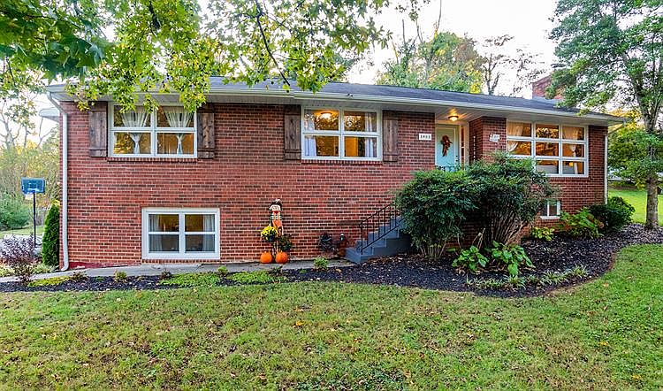 1st image of 5405 Bellwood Ln