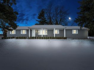 27826 Darden Rd, New Carlisle, IN 46552