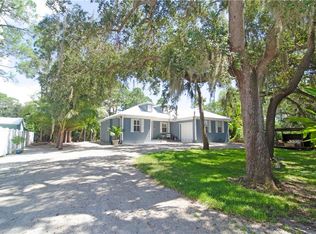 2071 Heasley Rd, Englewood, FL 34223