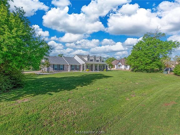2nd image of 9833 Chelsea Dr