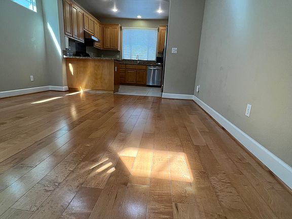 5th image of 3042 Pistache Ln